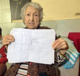 YAŞLI KADINA TORUN DEHŞETİ: EVİNİ ELİNDEN ALIP DARP ETTİLER