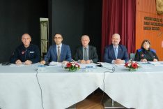 MENEMEN'DE 'AFET' TOPLANTISI