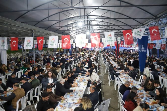 BAYINDIR'DA BİRLİK VE DAYANIŞMA İFTARI