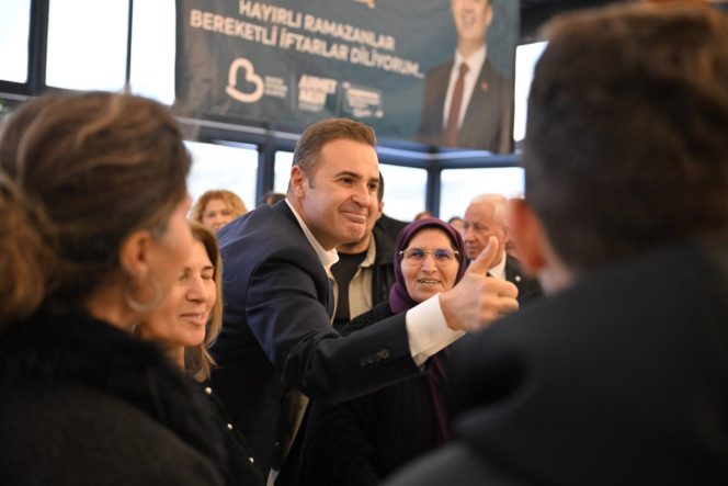 İZMİR'DE BALIKESİR RÜZGARI AKIN: "BİZİ BİRLEŞTİREN MEMLEKET SEVDASIDIR"
