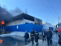 TORBALI'DA GERİ DÖNÜŞÜM FABRİKASINDA YANGIN