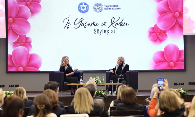 İŞ KADINI LEYLA ALATON İZMİRLİ KADINLARLA BULUŞTU ALATON: "PANDORA'NIN KUTUSU AÇILDI, ARTIK GERİYE DÖNÜŞ YOK"