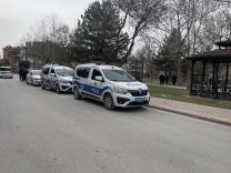 KONYA'DA PARKTAKİ TARTIŞMA KANLI BİTTİ: 1 YARALI