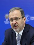 KARŞIYAKA STADI İÇİN KRİTİK İMZA ATILDI AK PARTİ'Lİ KASAPOĞLU: "BELEDİYE ARTIK KAZMAYI VURABİLİR"