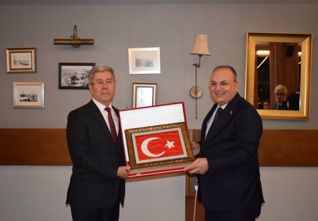 EMEKLİ OLAN İZMİR BAM BAŞSAVCISI ARAPOĞLU'NA VEDA TÖRENİ