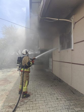 ANTAKYA'DA EV YANGINI