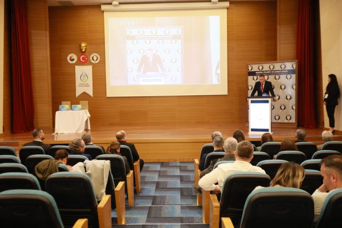 DİYALİZDE SU İSRAFINA ÇÖZÜM ARAMAK İÇİN BULUŞTULAR