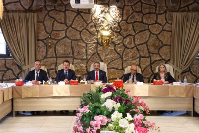 TBMM ALT KOMİSYONU İZMİR'DEKİ CEZAEVLERİNİ İNCELEDİ