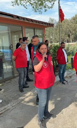 MAAŞ ALAMAYAN KARŞIYAKA BELEDİYESİ İŞÇİLERİNDEN BAŞKAN İŞÇİMENLER'E TEPKİ
