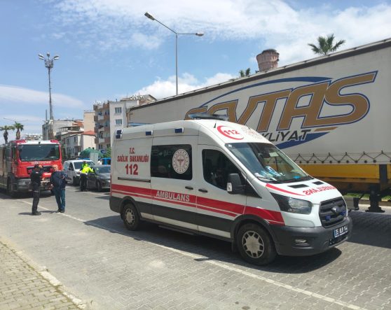 YAYA GEÇİDİNDE TIRIN ÇARPTIĞI KADIN HAYATINI KAYBETTİ