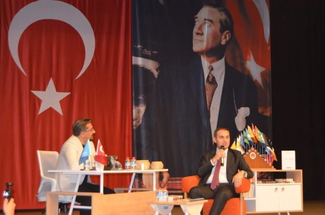 BAYINDIR'DA ÖĞRENCİLERE YÖNELİK KARİYER GÜNLERİ BAŞLADI