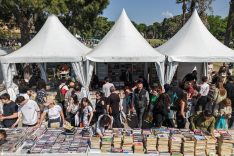 EDEBİYATIN KALBİ İZMİR KÜLTÜRPARK'TA ATTI
