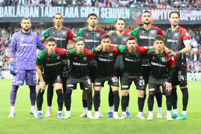 KARŞIYAKA, SON 8 SEZONDA 5. KEZ PLAY-OFF'TA ELENDİ