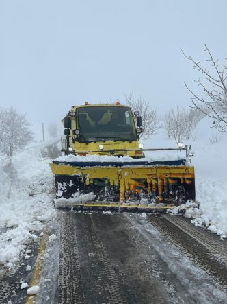 İZMİR'DE MAYISTA KAR MANZARASI