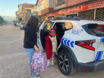 ZABITA EKİPLERİNDEN HIZLI MÜDAHALE: KAZAYA VE ARAÇ ARIZASINA ANINDA DESTEK
