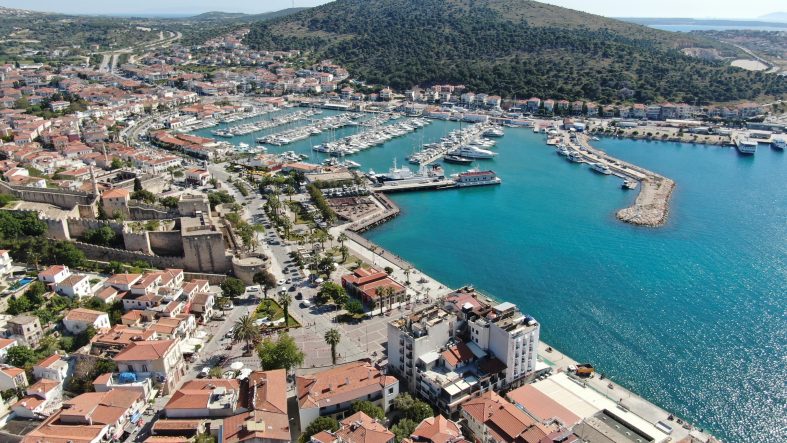 ÇEŞME BAYRAMA HAZIR: HEDEF YÜZDE 100 DOLULUK