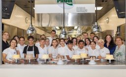 GASTRONOMİ ÖĞRENCİLERİ VE İŞİTME ENGELLİ GENÇLER MUTFAKTA BULUŞTU MUTFAKTA ENGELLER DEĞİL, LEZZETLER KONUŞTU