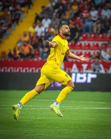 GÖZTEPE, EFKAN BEKİROĞLU'NUN SÖZLEŞMESİNİ UZATTI
