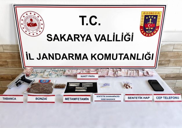 JANDARMADAN UYUŞTURUCU TACİRLERİNE DARBE: 2 TORBACI TUTUKLANDI