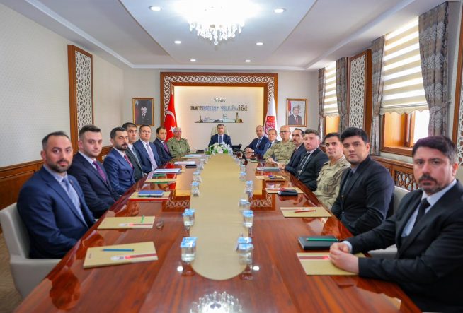 BAYBURT'TA BAYRAM ÖNCESİ GÜVENLİK VE TRAFİK TEDBİRLERİ TOPLANTIDA ELE ALINDI