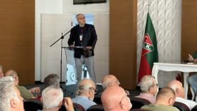 KARŞIYAKA'NIN BORCU FAİZLERLE 1 MİLYAR TL'Yİ GEÇTİ