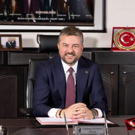 BUCA BELEDİYE BAŞKANI GÖRKEM DUMAN TUTUKLANDI ESKİ BAŞKAN ERHAN KILIÇ VE ESKİ İLÇE BAŞKANI DA TUTUKLANDI