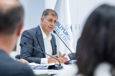 BAŞKAN TUGAY: "ZEYTİNİN DEĞERİNİ EKONOMİYE YANSITMALIYIZ"