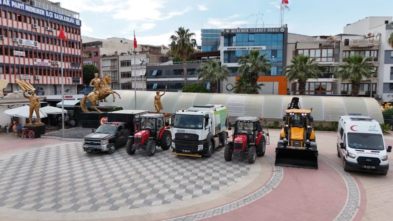 MENEMEN BELEDİYESİ, ARAÇ FİLOSUNU BÜYÜTÜYOR