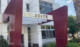 SEFERİHİSAR BELEDİYESİ'NE 6 MİLYON LİRALIK RÜŞVET OPERASYONU: BAŞKAN YARDIMCISI DAHİL 6 GÖZALTI