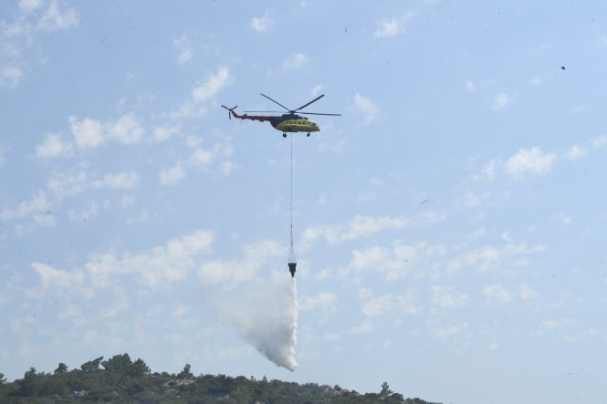 URLA BALIKLOVA'DAKİ ORMAN YANGINI KONTROL ALTINDA