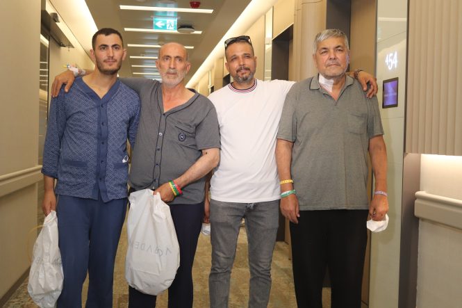 BİRİ DAMADININ, DİĞERİ OĞLUNUN BAĞIŞIYLA HAYATA TUTUNDU