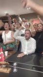 CHP İZMİR'DE OLAYLI GECE: GÜMRÜKÇÜ İL BİNASINA GİRDİ, TARAFLAR ARASINDA ARBEDE ÇIKTI