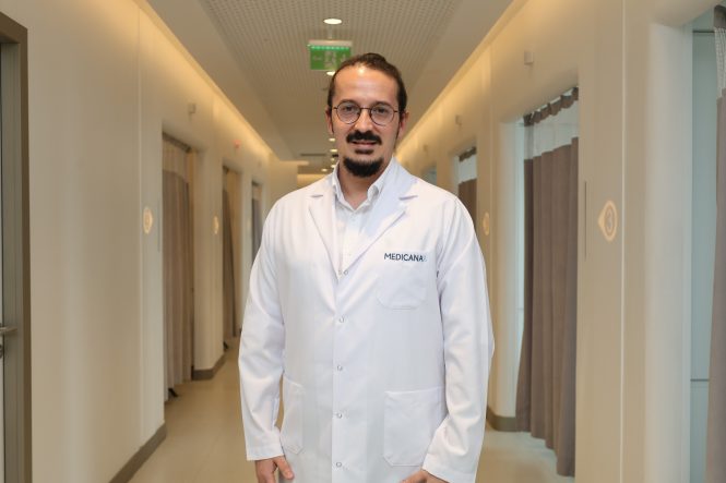 DİJİTAL NESLİN OMURGA SINAVI: MİNİKLER DURUŞLARINI PUANLADI