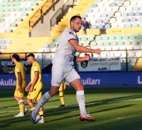 ALİAĞA FK, OĞUZ GÜRBULAK TRANSFERİNDE SONA GELDİ