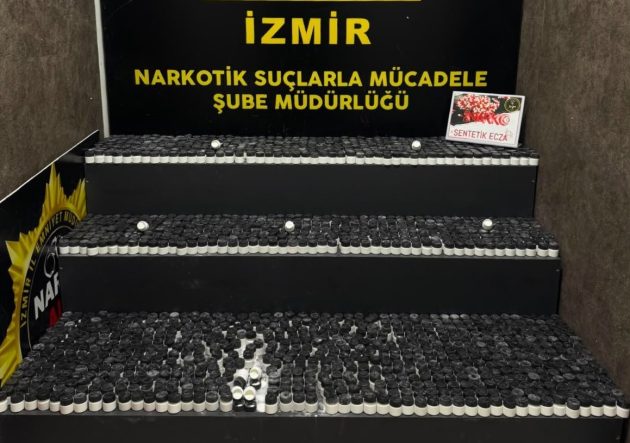 İZMİR'DE 29 KİLO UYUŞTURUCU HAMMADDESİ ELE GEÇİRİLDİ
