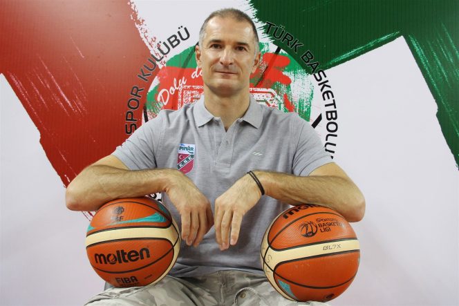 KARŞIYAKA BASKETBOL'DA HAREKETLİ GÜNLER YAŞANIYOR