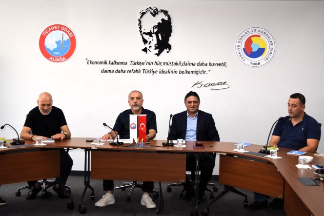 ALİAĞA'DA FIRINCILAR VE UNLU MAMUL ÜRETİCİLERİ BULUŞMASINDAN UZLAŞI ÇIKTI