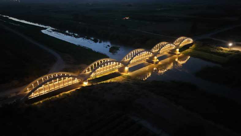 BAŞKAN SAYGILI'DAN TARİHİ GEDİZ KÖPRÜSÜ MÜJDESİ 90 YILLIK TARİHİ KÖPRÜ, RESTORASYON VE TADİLAT ÇALIŞMALARININ ARDINDAN YENİDEN ARAÇ TRAFİĞİNE AÇILDI