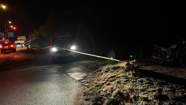 TAVŞANLI'DA AKRABA AİLELER ARASINDA BIÇAKLI VE SOPALI KAVGA: 2 YARALI