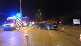 KARAMAN'DA OTOMOBİLLER ÇARPIŞTI: 3 YARALI
