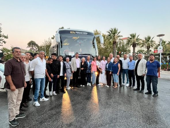 AK PARTİ İZMİR'DEN 25'İNCİ YIL BULUŞMASINA 5 BİN KİŞİLİK ÇIKARMA