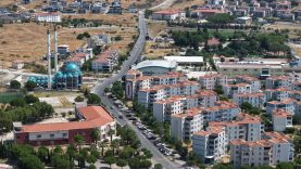 BERGAMA'DA YOLLAR YENİLENİYOR, ULAŞIM DAHA GÜVENLİ HALE GELİYOR