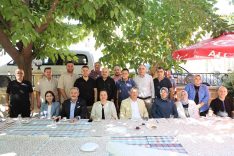 BAŞKAN SUBAŞIOĞLU, AK PARTİ'YE KATILAN 15 KİŞİYE ROZET TAKTI
