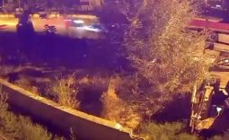 DAMATLIK GİYMEYE HAZIRLANIRKEN KEFEN GİYEN GENCİN KAZASI KAMERADA