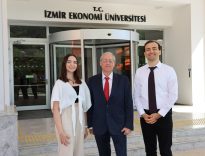 ROTALARI 'UZAY' İZMİR EKONOMİLİ GENÇLER İTALYA YOLCUSU HAYALLERİNİ İTALYA'YA TAŞIDILAR