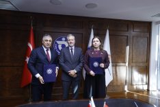 İZMİR TİCARET ODASI 137'NCİ İŞ BİRLİĞİ ANLAŞMASINI NORVEÇ İLE İMZALADI