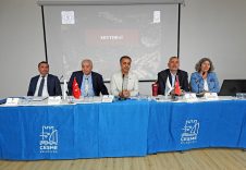 ÇEŞME'NİN BİNLERCE YILLIK MİRASI KÜLTÜR YOLU FESTİVALİ'NDE KONUŞULDU
